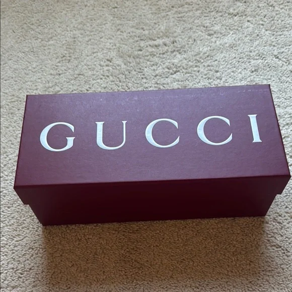 Gucci Interlocking G Slide Sandals - Picture 4 of 4